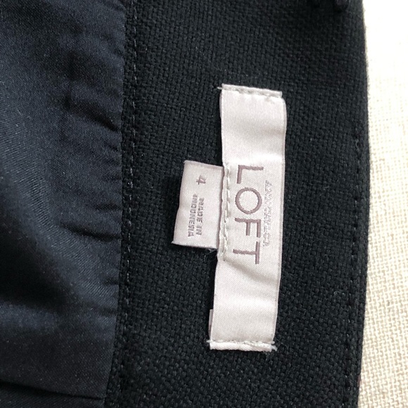 LOFT black skirt, size 4, detailed external buttons on side - Picture 6 of 6